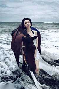 拯救恶毒女配姐姐，我反被大佬盯上精修版