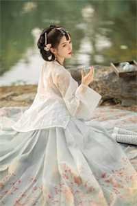 踹渣夫！嫁首长！八零辣媳轰动大院完本