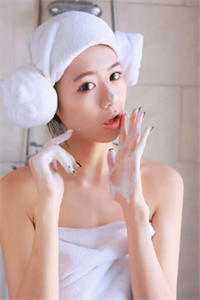 无妨水月镜中花精品推荐